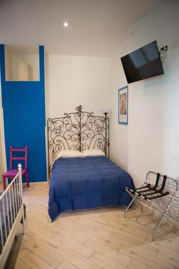 רומא Lanzies Guesthouse מראה חיצוני תמונה
