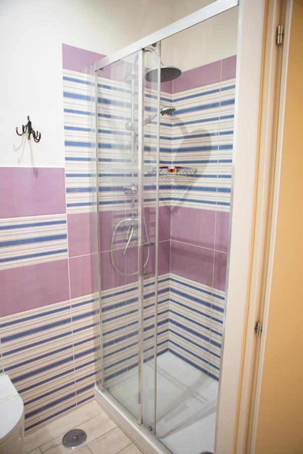 רומא Lanzies Guesthouse מראה חיצוני תמונה