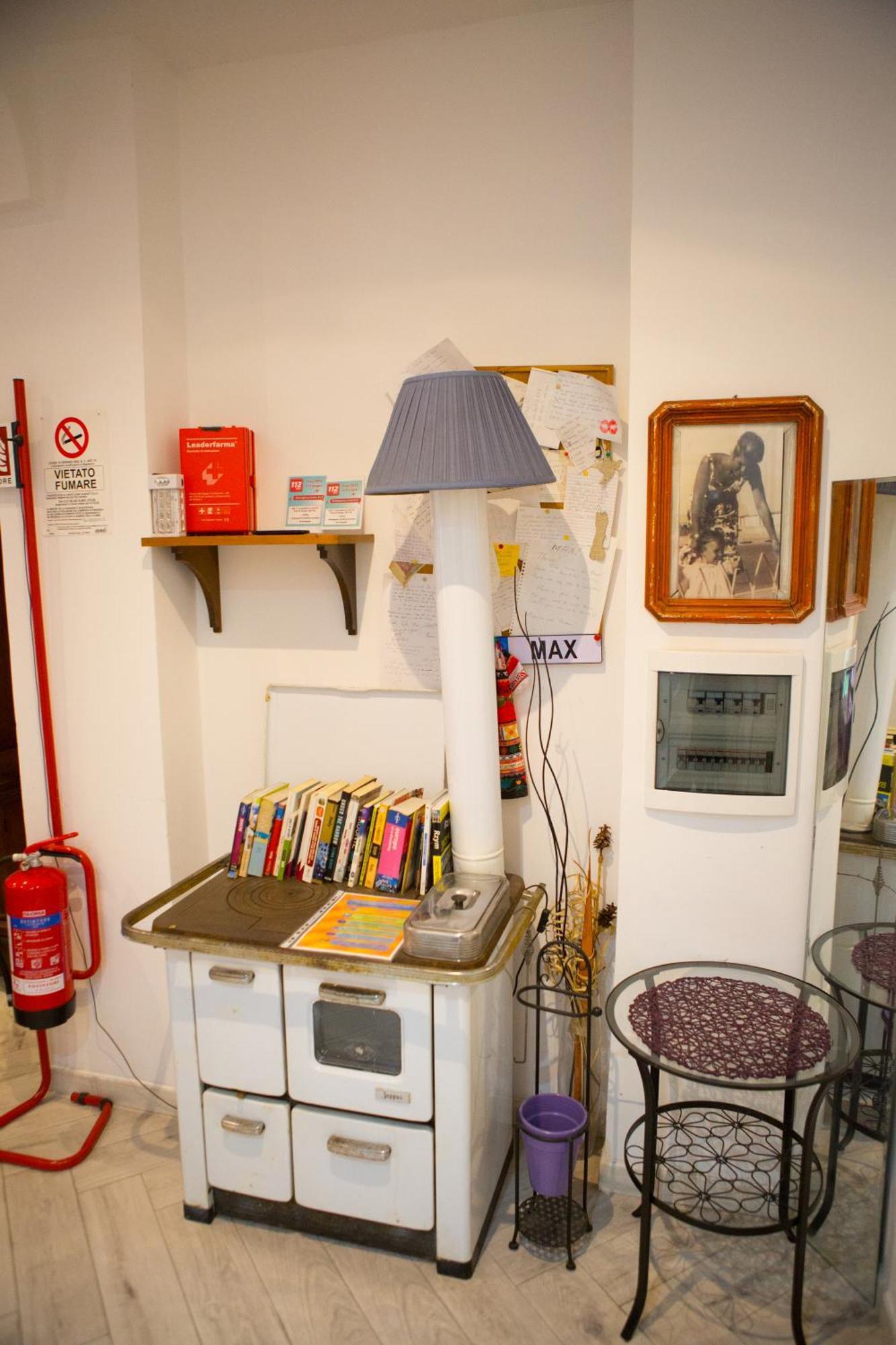 רומא Lanzies Guesthouse מראה חיצוני תמונה